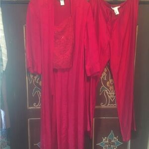 Elegant AUGUST SILK 100% Red Lingerie Set